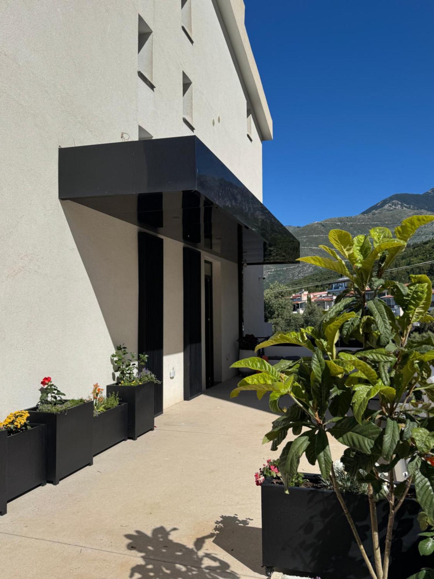 Hotel Vila 19 Dhermi Exterior photo